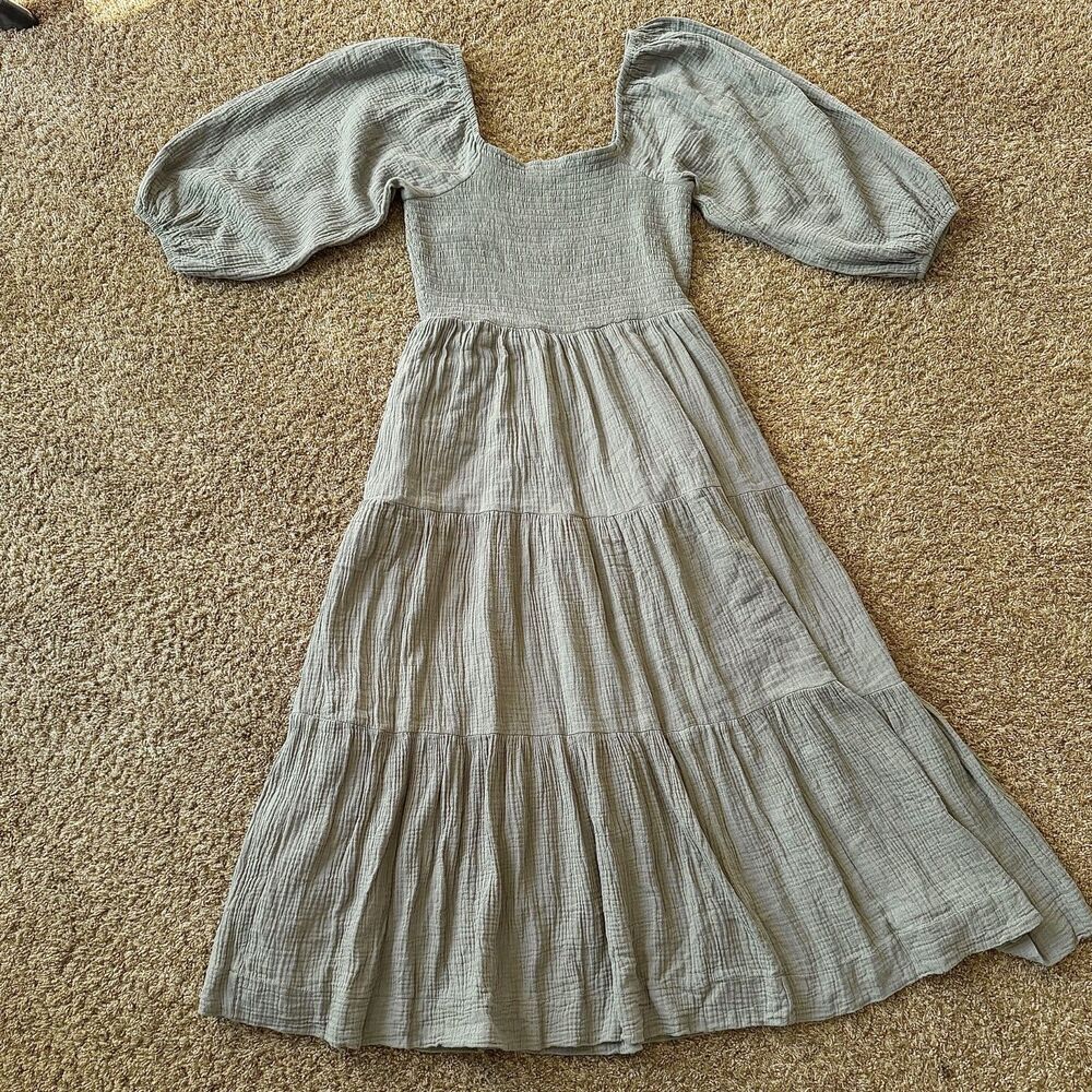 Neuflora Vermont Dress Size L, Muted Sage, Smocked dress, 100% Cotton